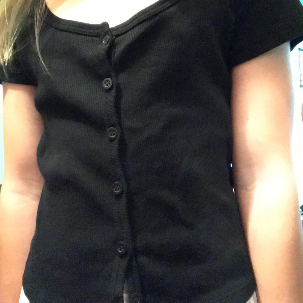black zelly top!!